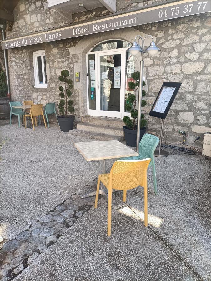 Auberge Du Vieux Lanas Logis Hotel Restaurant Exteriér fotografie