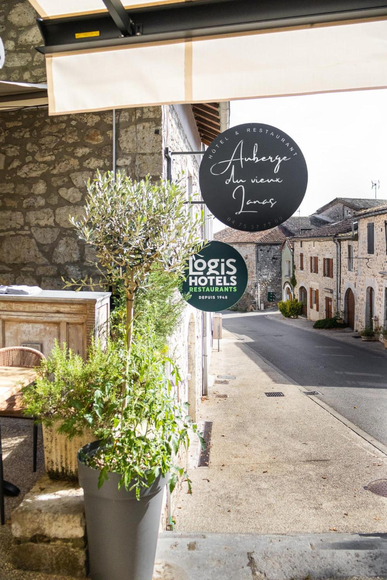 Auberge Du Vieux Lanas Logis Hotel Restaurant Exteriér fotografie